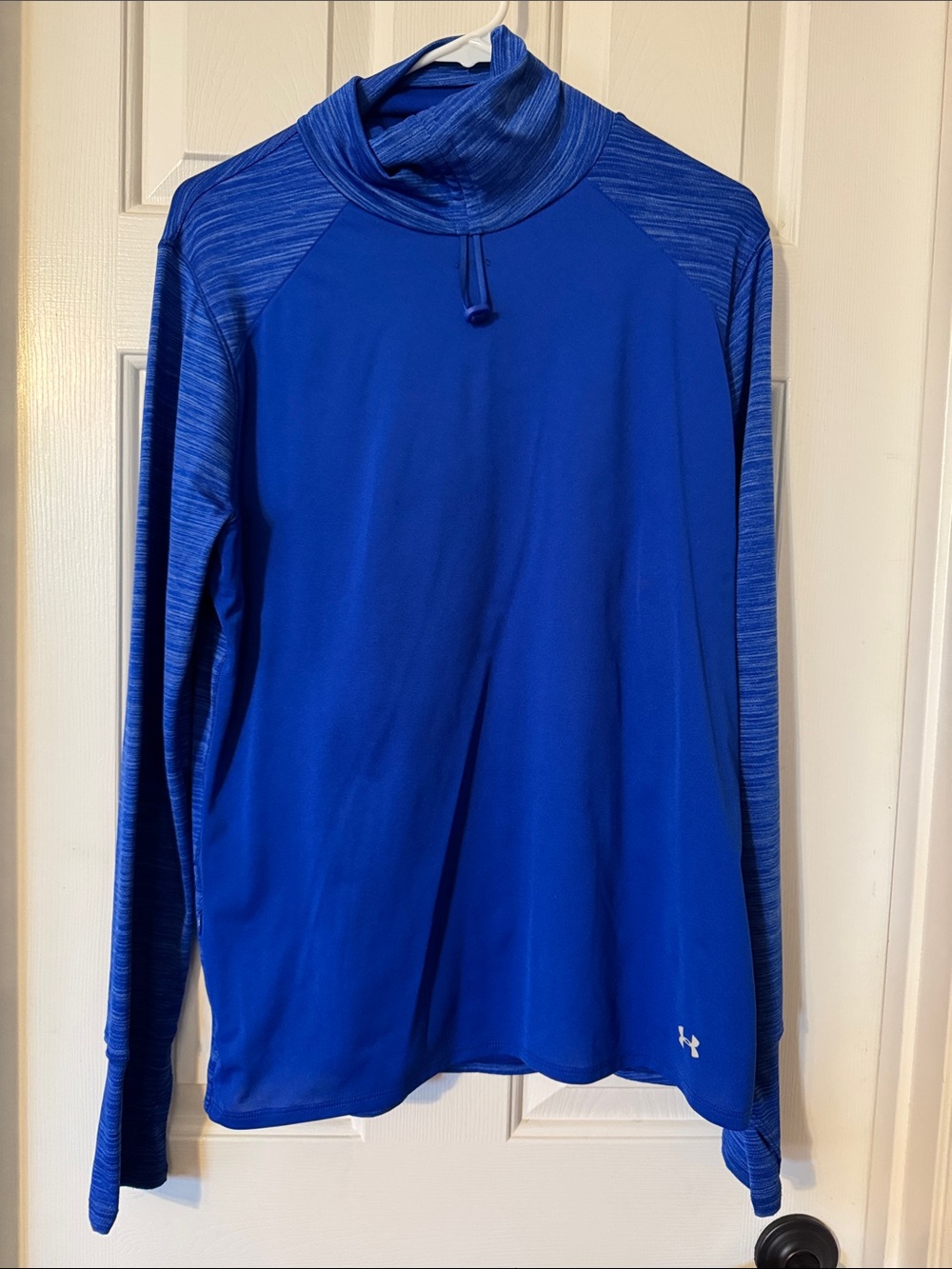Under Armour Women’s Blue Long Sleeve Cold Gear Top with Mock Neck